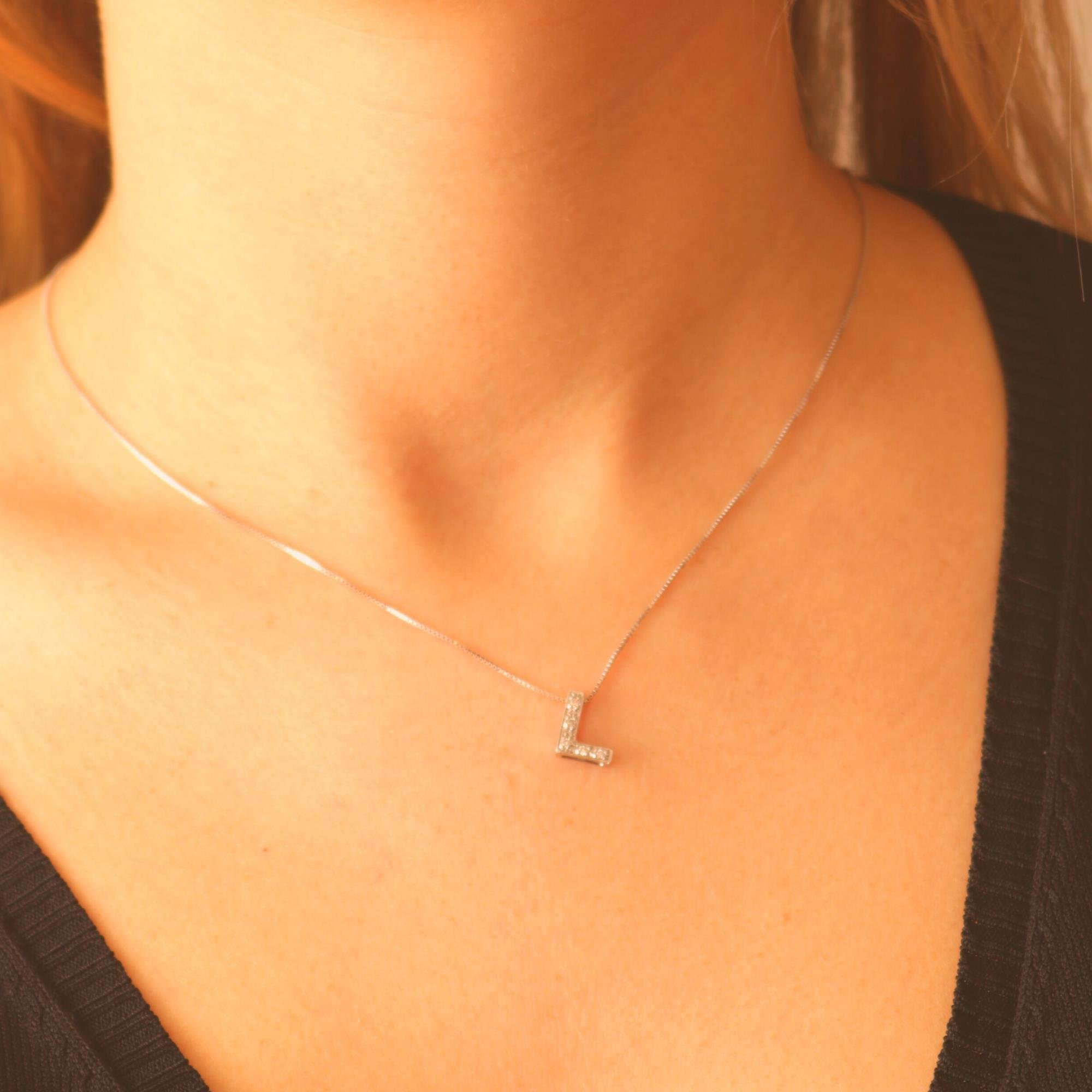 PINGENTE LETRA L COM DIAMANTES - OB