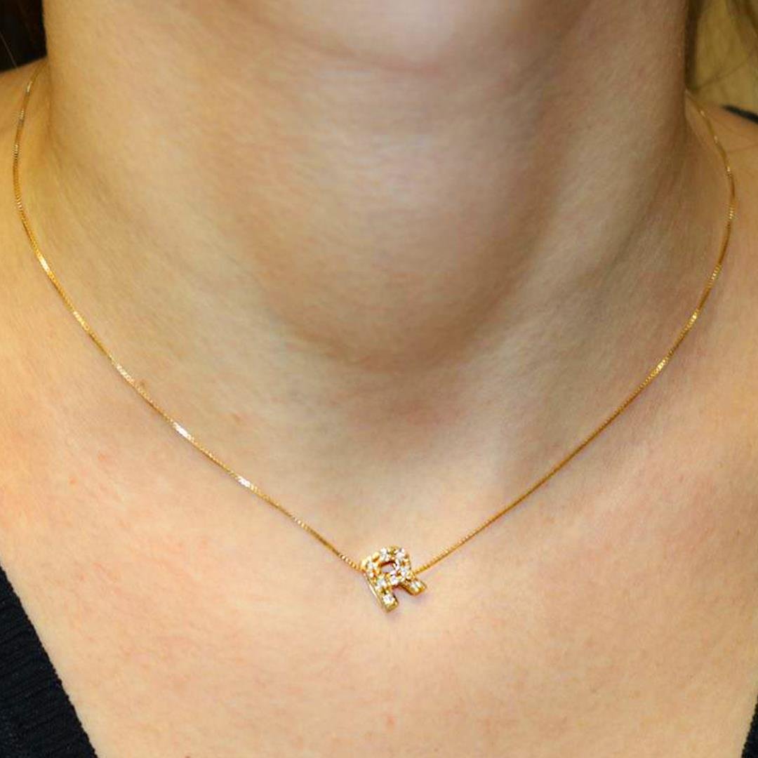 PINGENTE LETRA 'R' OA COM DIAMANTE