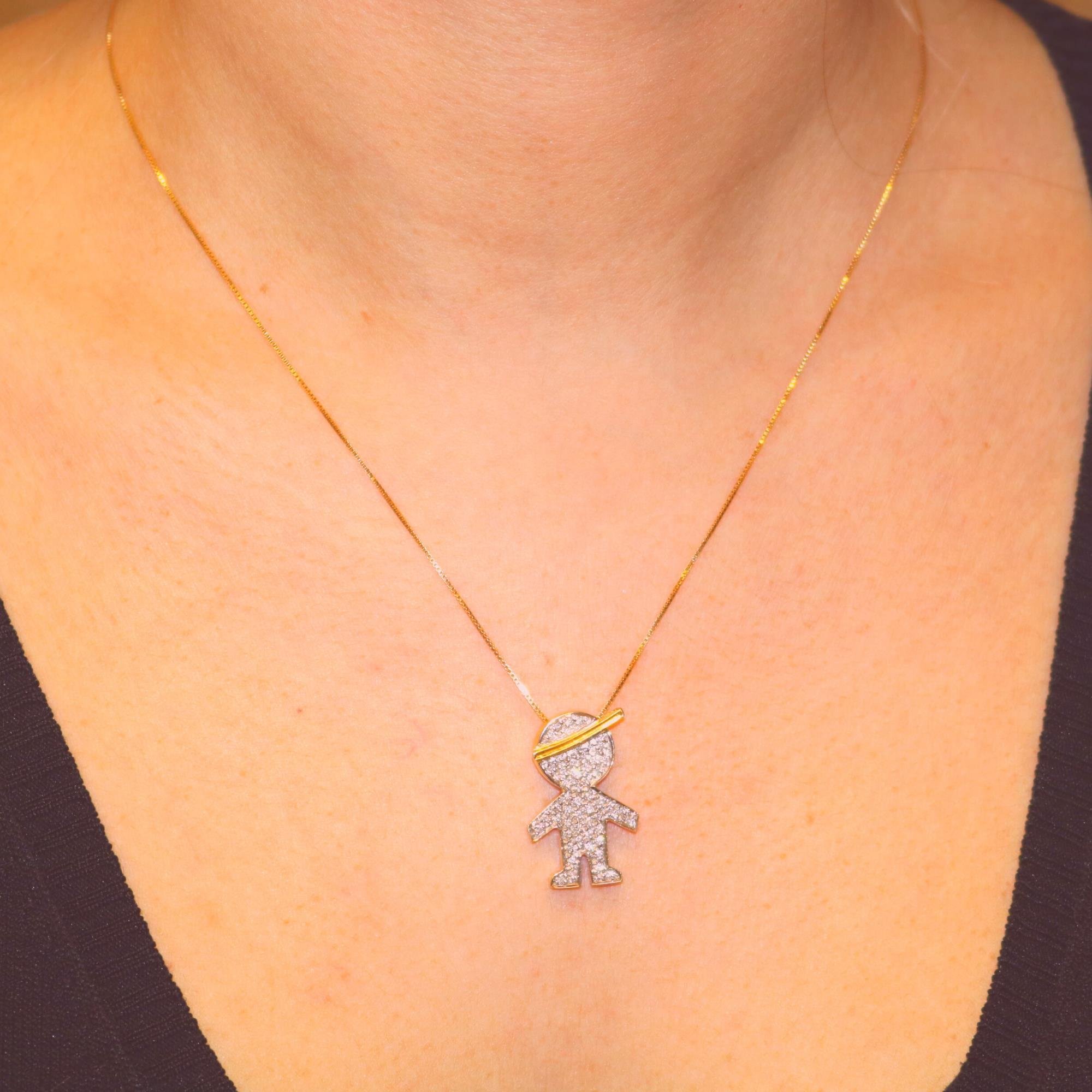 PINGENTE MENINO COM DIAMANTES - G - OA