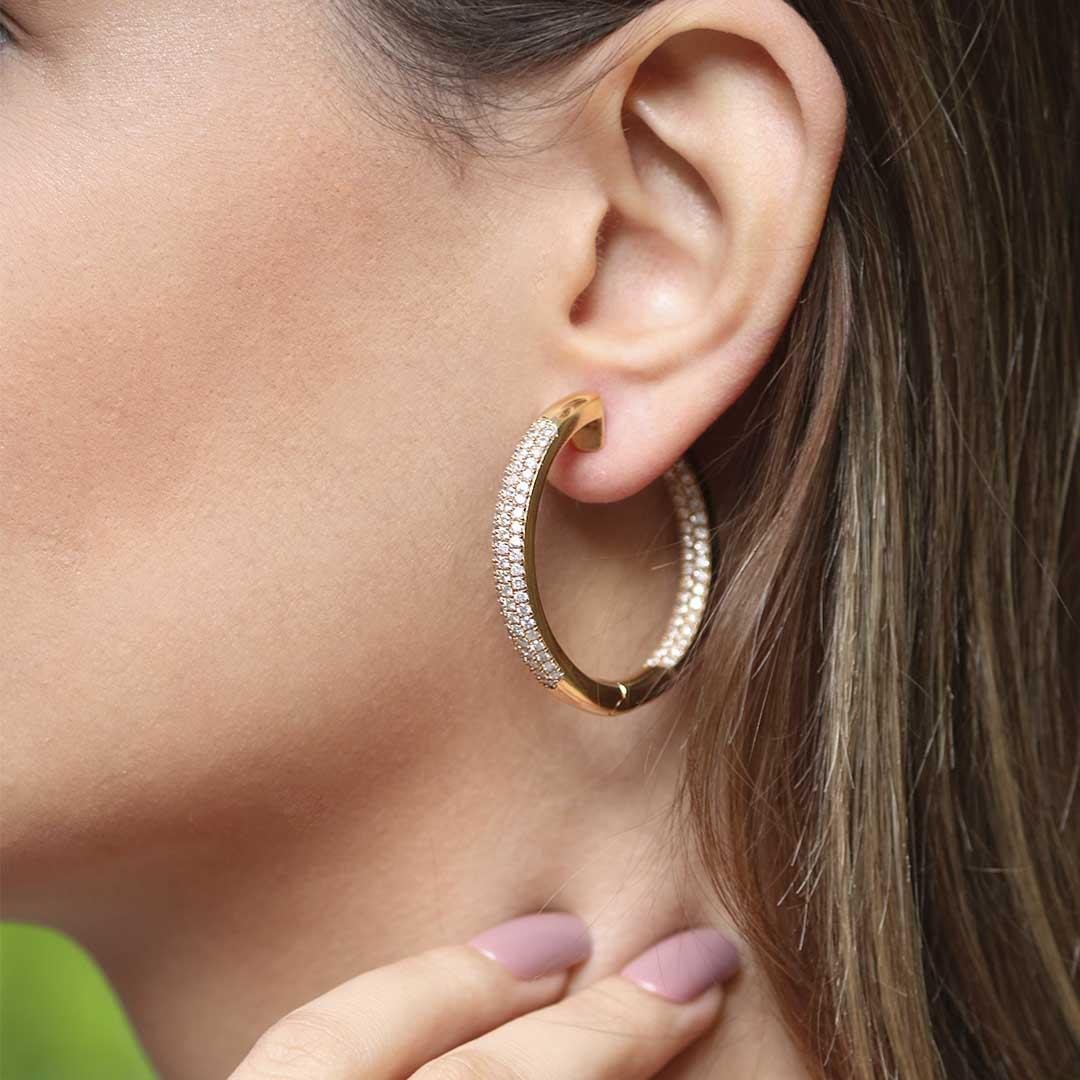 BRINCO ARGOLA PAVÊ DE DIAMANTES - OA