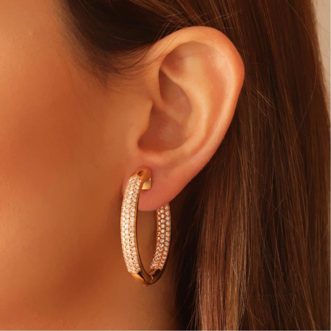 BRINCO ARGOLA PAVÊ DE DIAMANTES - OA