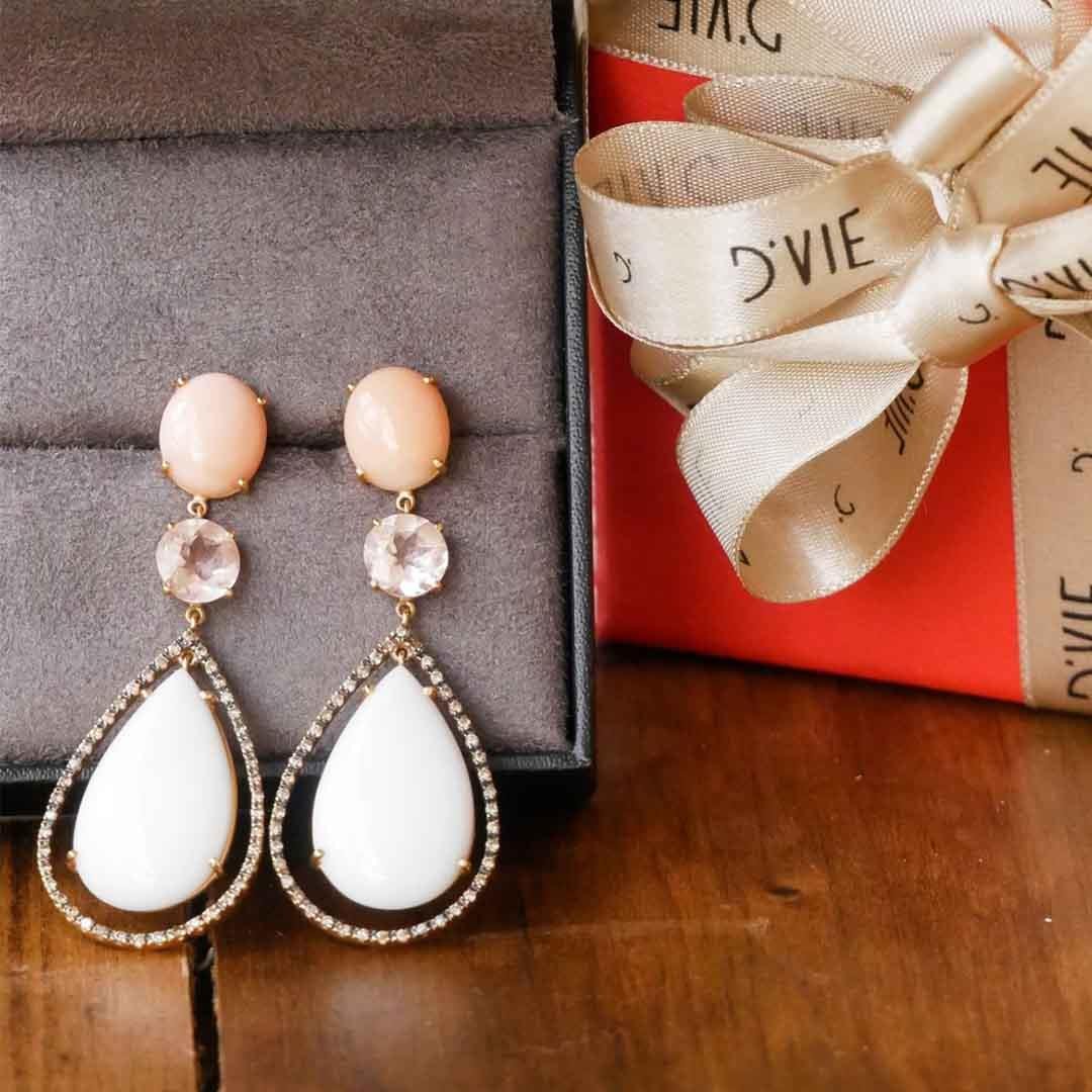 BRINCO GOTA - CORAL MORGANITA E CACHALONG COM DIAMANTE BROWN - OA