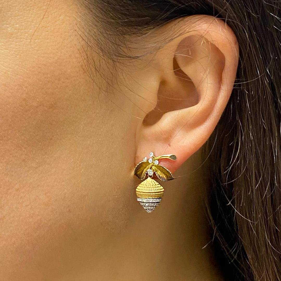 BRINCO NOZ - FOLHAS E DIAMANTES - OA