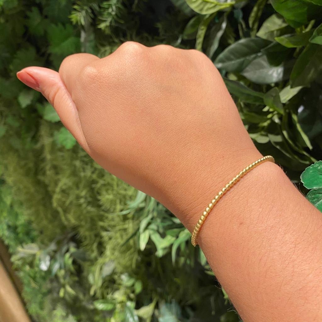 BRACELETE DE BOLINHAS FOSCAS - OA