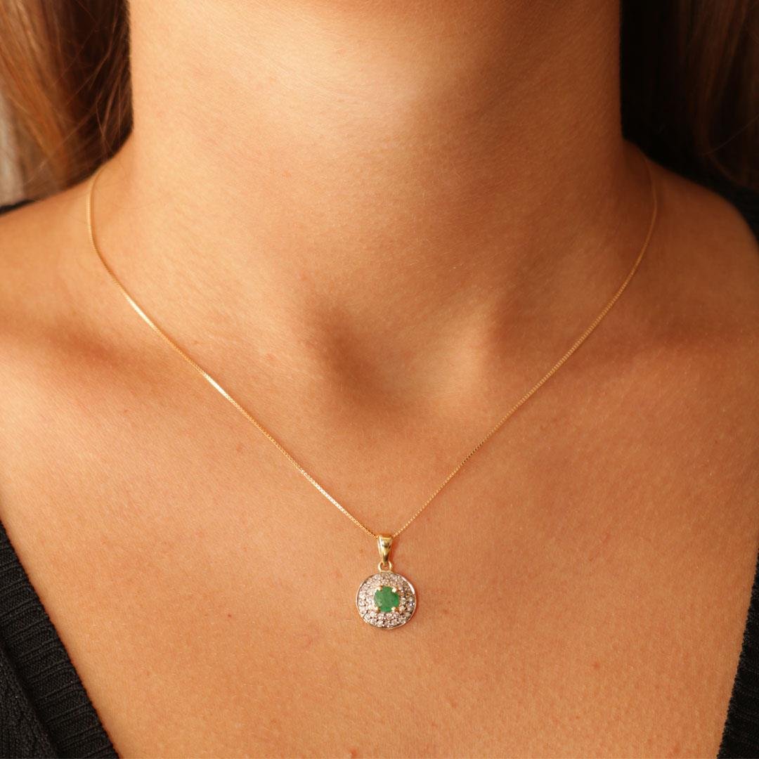 PINGENTE GOMO ESMERALDA E DIAMANTES 