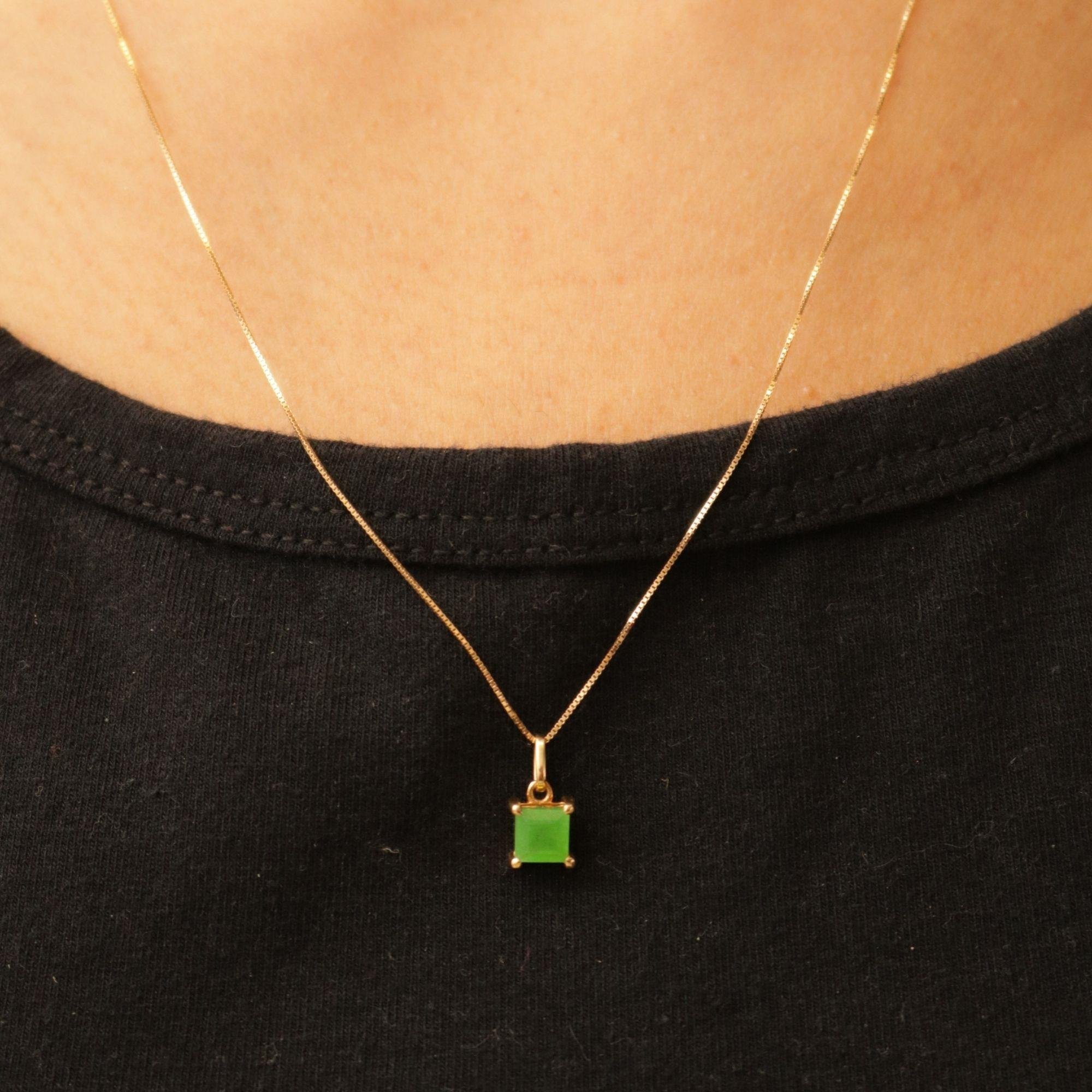 PINGENTE COM JADE - OA
