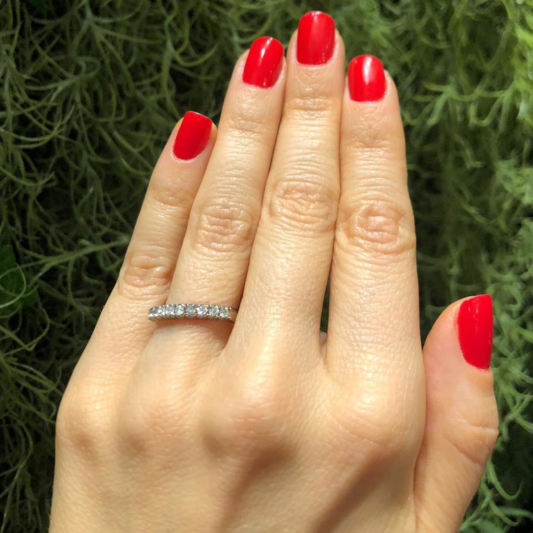ANEL MEIA ALIANÇA - 2PT CADA DIAMANTE - OB