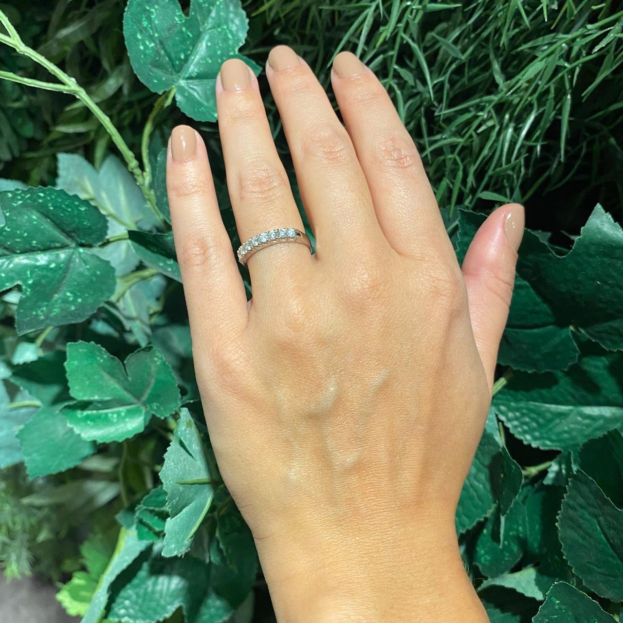 ANEL MEIA ALIANÇA -5PT CADA DIAMANTE - OB