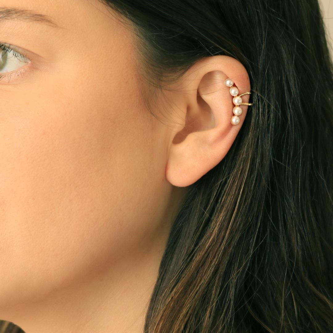 PIERCING DE ORELHA 5 PÉROLAS 