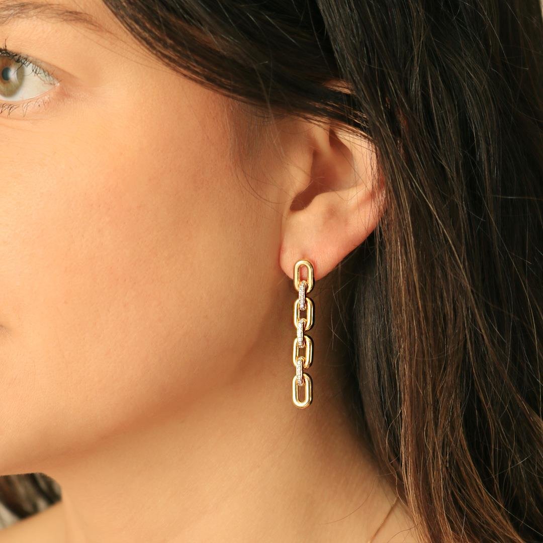 BRINCO ELOS MANHATTAN COM DIAMANTES - OA