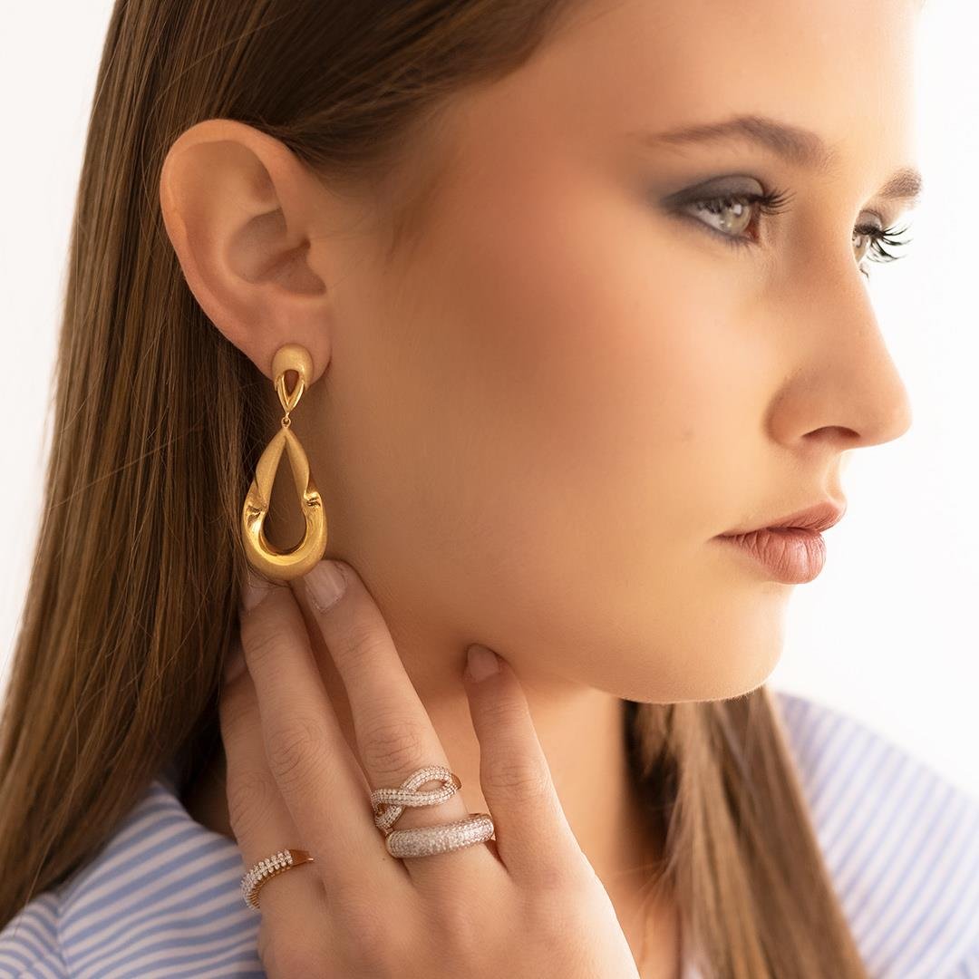 ANEL CLASSIQUE COM DIAMANTES - OA