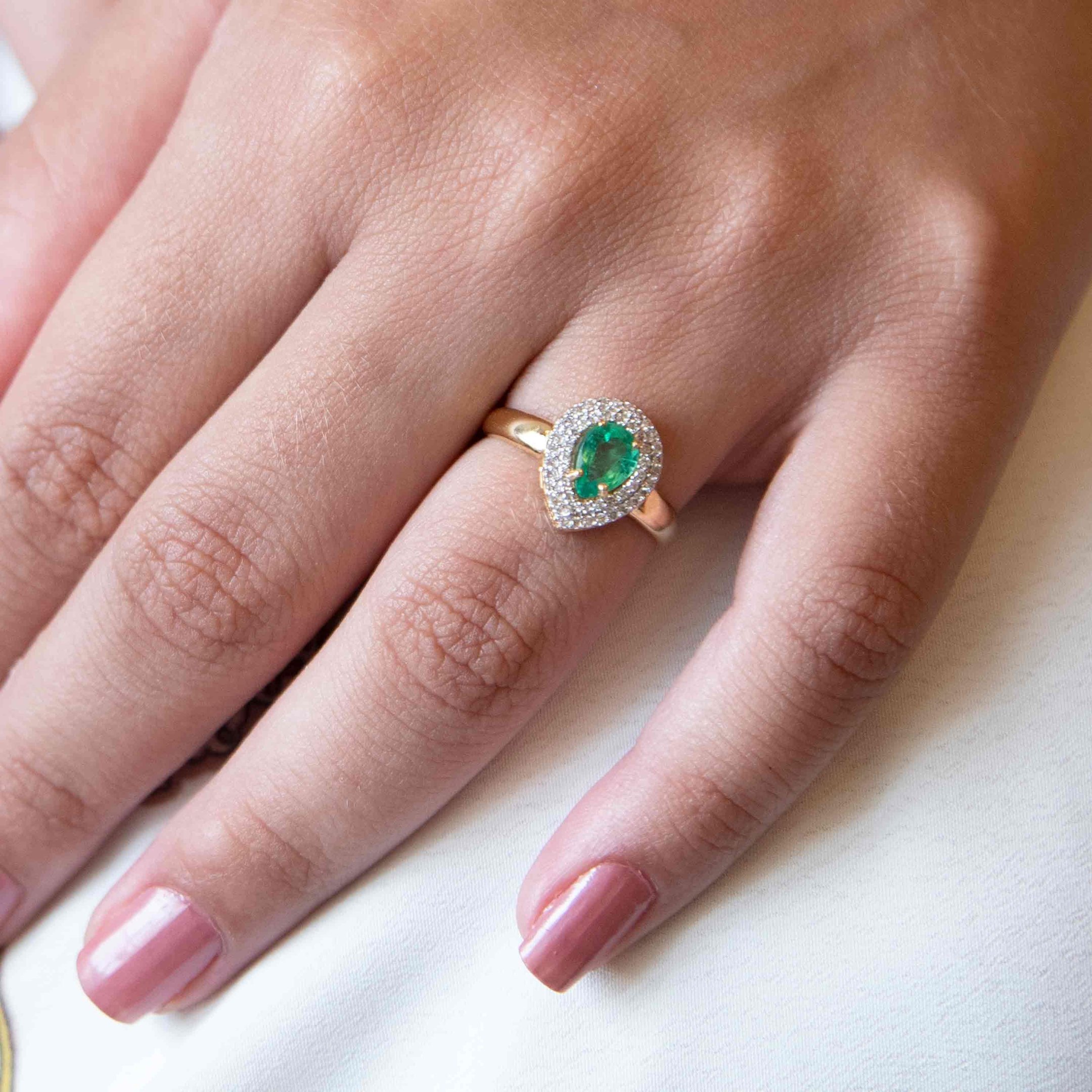 ANEL ESMERALDA GOTA - DIAMANTES - OA