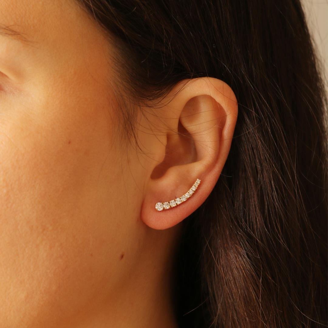 BRINCO EARCUFF - CONSTELAÇÃO DECRESCENTE - DIAMANTES - OA