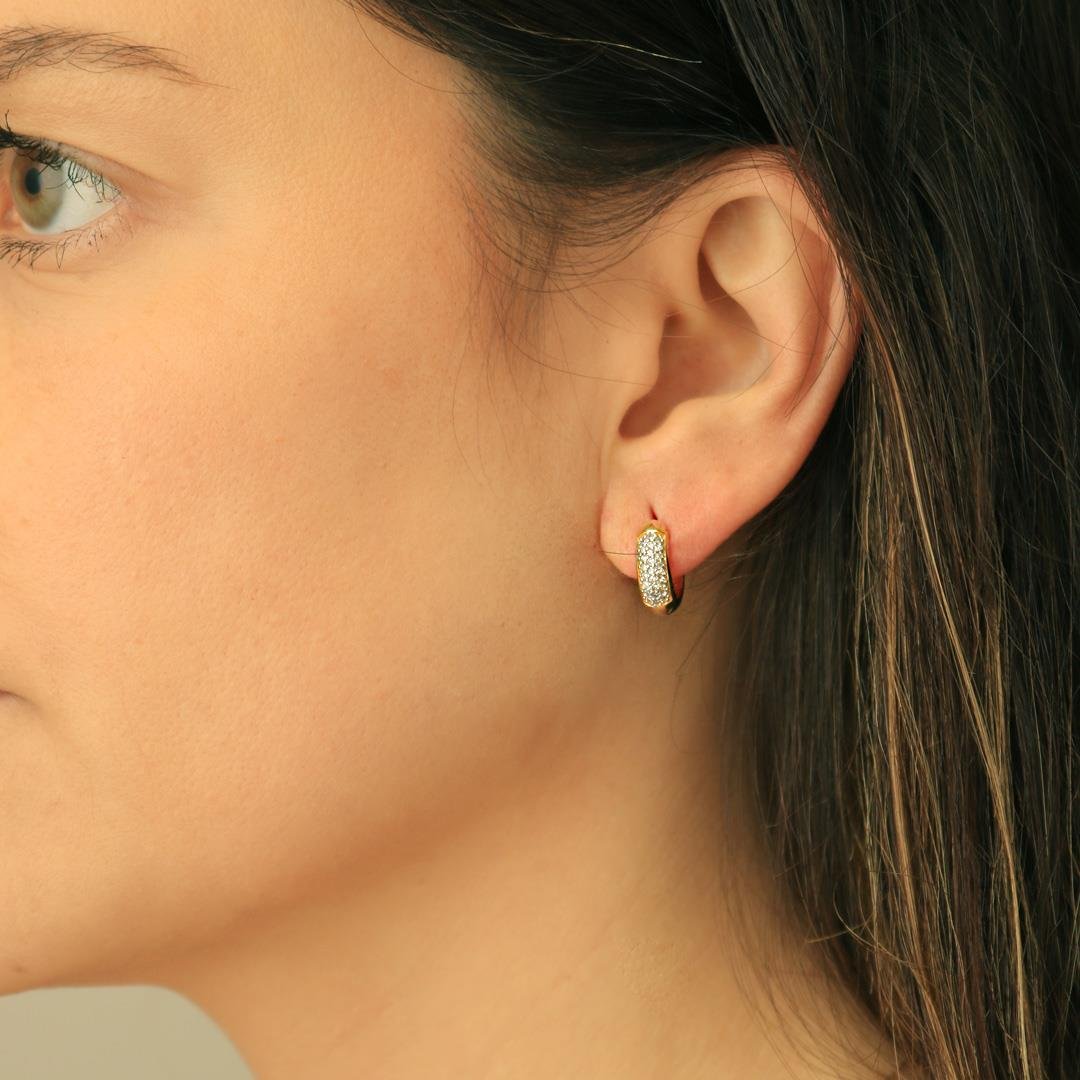 BRINCO ARGOLA PAVÊ LARGA - 12,5MM - DIAMANTES - OA