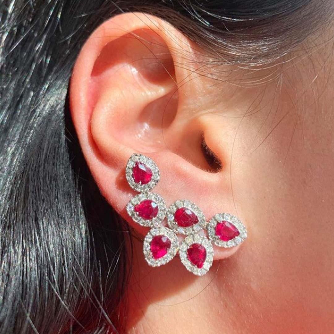 BRINCO EARCUFF PÉTALAS - RUBIS - OB