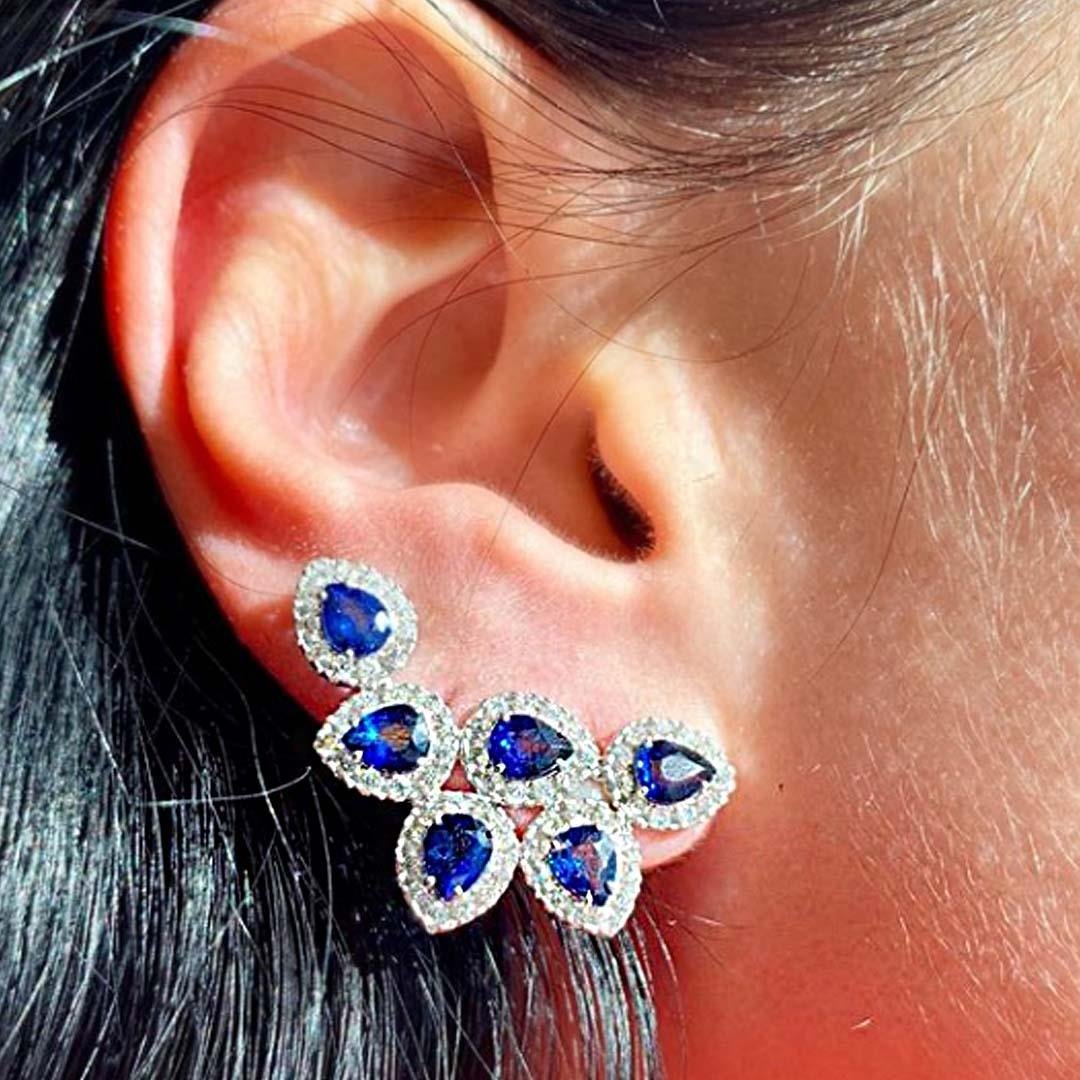 BRINCO EARCUFF PÉTALAS - SAFIRAS - OB