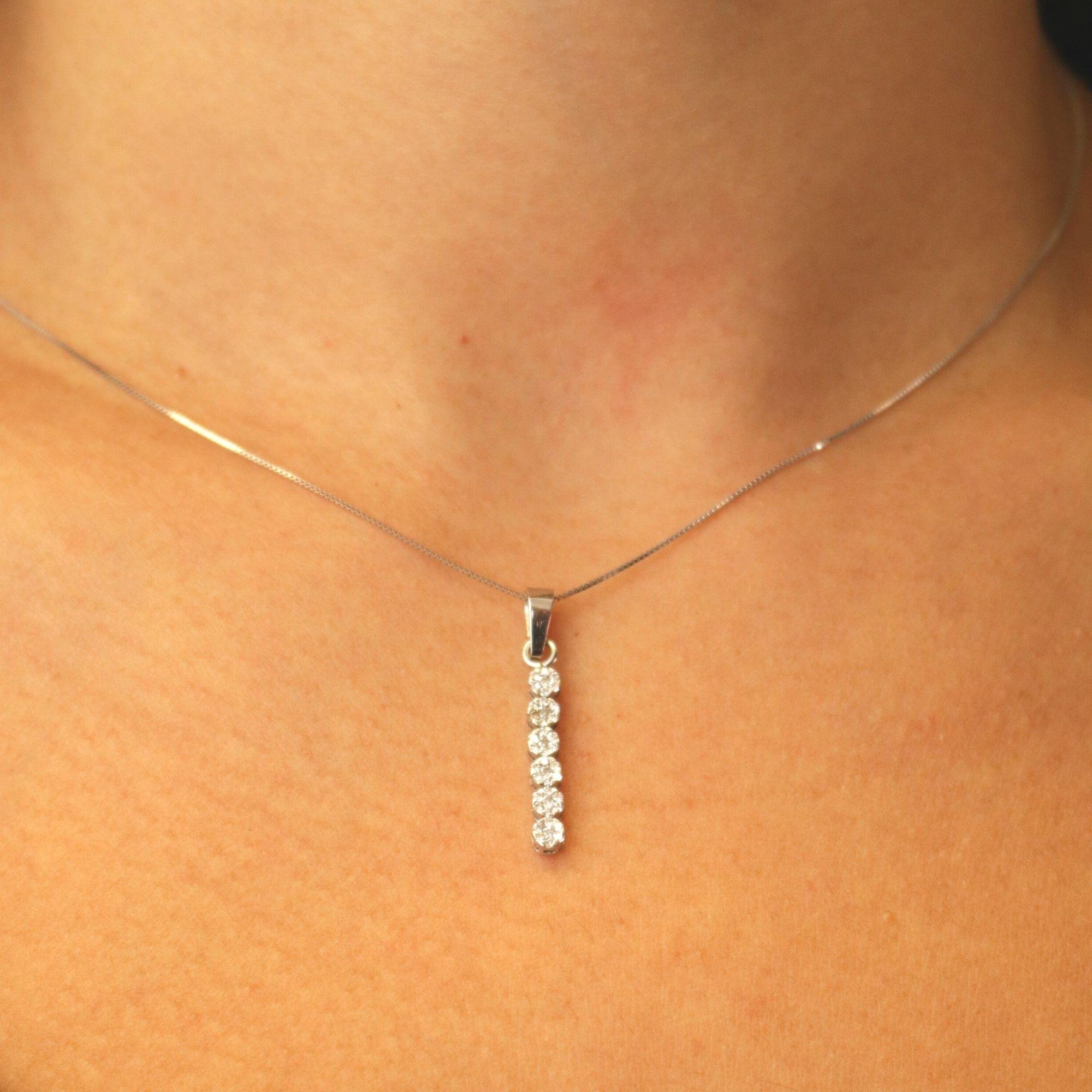 PINGENTE SEIS CIRCULOS DE DIAMANTES - OB