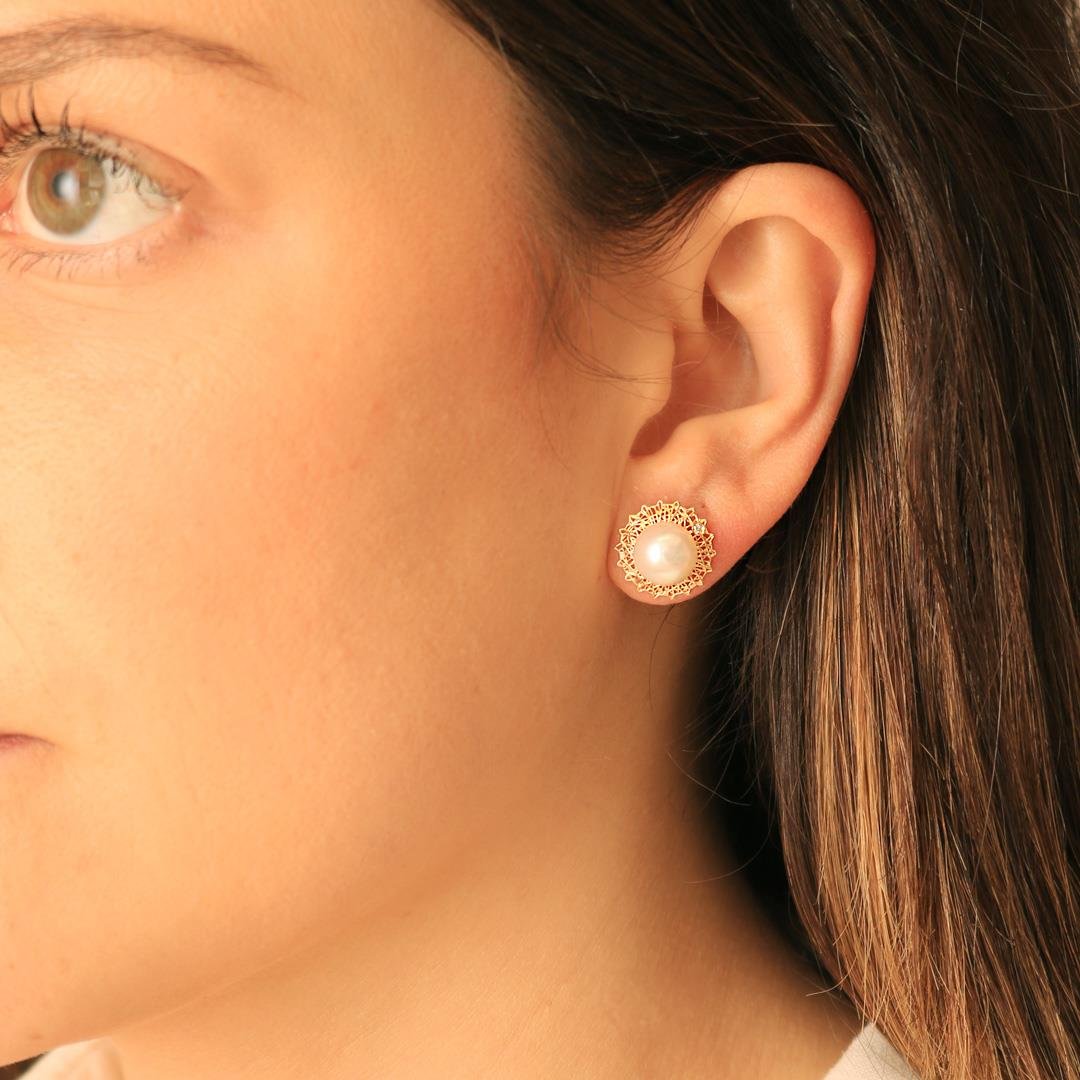 BRINCO LINHAS DA VIDA - PÉROLA COM DIAMANTE - OA