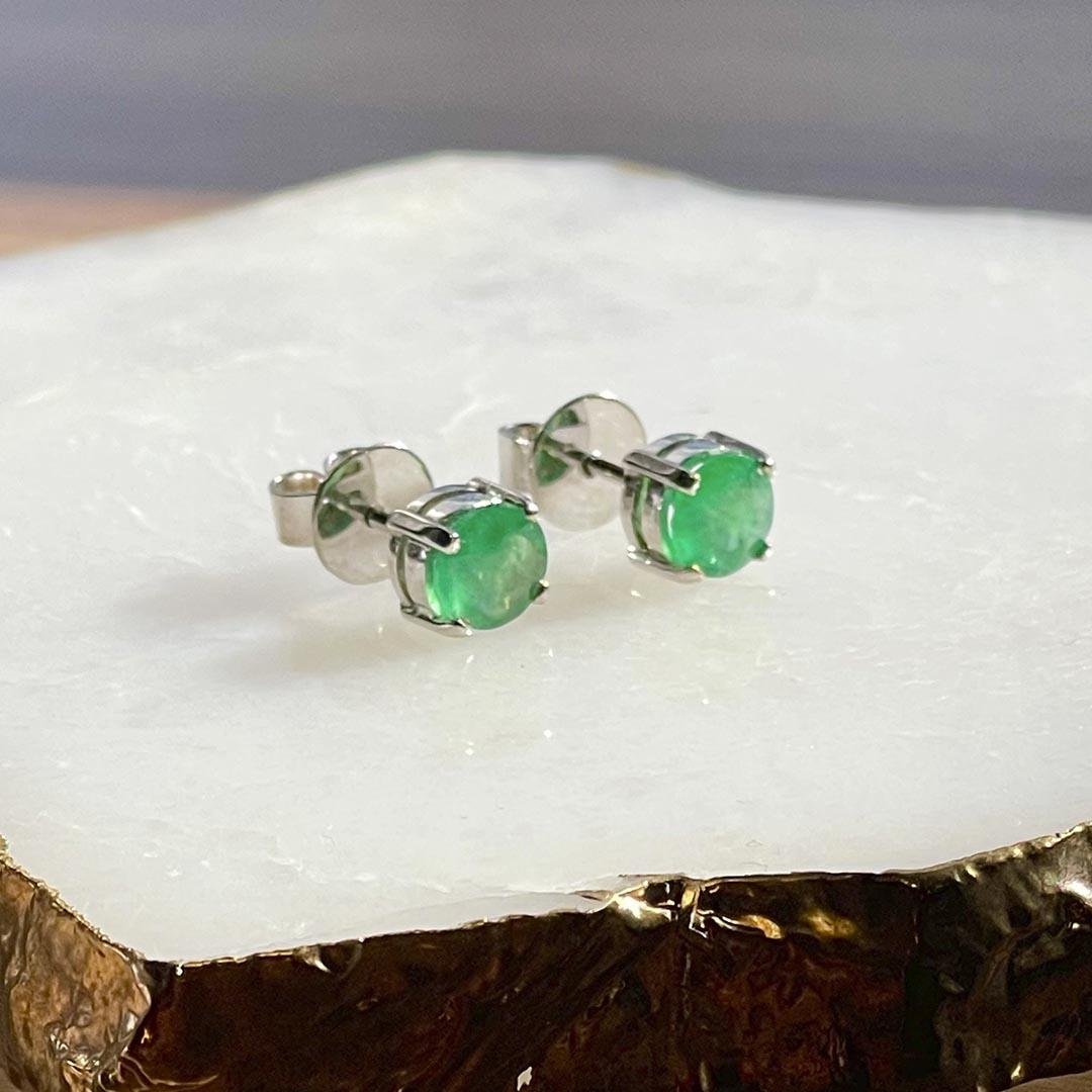 BRINCO SOLITÁRIO - ESMERALDA 6MM - OB