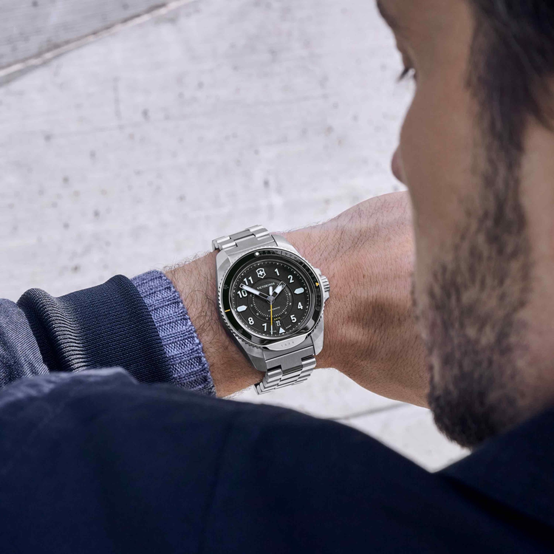 Dvie Joalheria by Bruno Koehler - RELOGIO VICTORINOX - JOURNEY